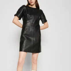 YASVICTARA DRESS - Cocktailkleid/festliches Kleid - Black 9 YASVICTARA DRESS - Cocktailkleid/festliches Kleid - Black -Günstiges Fem Glanz Geschäft 1a4f7e4b48e541b8bd3bc1e0bf5f530c