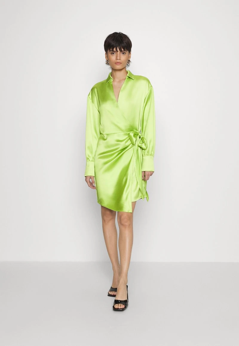 Gina Tricot KIM DRESS - Cocktailkleid/festliches Kleid - Green Glow 2 Gina Tricot KIM DRESS - Cocktailkleid/festliches Kleid - Green Glow – Bild 2