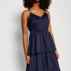 YASCAM STRAP MIDI DRESS - Cocktailkleid/festliches Kleid - Evening Blue 9 YASCAM STRAP MIDI DRESS - Cocktailkleid/festliches Kleid - Evening Blue -Günstiges Fem Glanz Geschäft 287d5e18450f4735afd2a41a8829673c