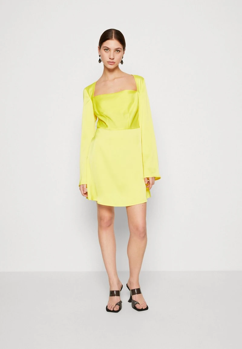 JENNIFER MINI DRESS - Cocktailkleid/festliches Kleid - Blazing Yellow 2 JENNIFER MINI DRESS - Cocktailkleid/festliches Kleid - Blazing Yellow – Bild 2