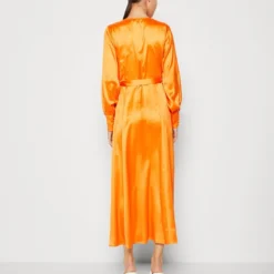 NEVER FULLY DRESSED WRAP SAKURA - Cocktailkleid/festliches Kleid - Orange -Günstiges Fem Glanz Geschäft 302ff80e5d994744881bbc8e854a2c5e