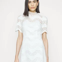 Sandro ROBE - Cocktailkleid/festliches Kleid - Blanc 8 Sandro ROBE - Cocktailkleid/festliches Kleid - Blanc -Günstiges Fem Glanz Geschäft 323c405943044fa6a455d61cc0ee6578