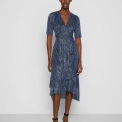 Maje RUFFINI - Cocktailkleid/festliches Kleid - Marine 9 Maje RUFFINI - Cocktailkleid/festliches Kleid - Marine -Günstiges Fem Glanz Geschäft 3452ad0e9d3f43f8b5db23de96035ae3