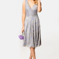 HotSquash FLORAL - Cocktailkleid/festliches Kleid - Silver -Günstiges Fem Glanz Geschäft 3588570e08d74303bd81a43e66cf1147 1