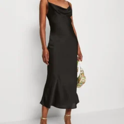 Guess AKILINA - Cocktailkleid/festliches Kleid - Jet Black -Günstiges Fem Glanz Geschäft 3bceb7fe729b416cae247b79cd55a798