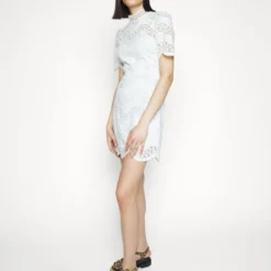 Sandro ROBE - Cocktailkleid/festliches Kleid - Blanc 10 Sandro ROBE - Cocktailkleid/festliches Kleid - Blanc -Günstiges Fem Glanz Geschäft 484d331925a24d43848a2398e0d55e8e