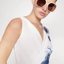 DKNY FLORAL BORDER BELTED DRESS - Cocktailkleid/festliches Kleid - Ivory 9 DKNY FLORAL BORDER BELTED DRESS - Cocktailkleid/festliches Kleid - Ivory -Günstiges Fem Glanz Geschäft 48c521926c804dcca128f9aeb85f76f9