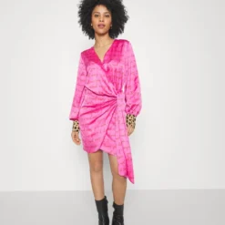 PRETTY ROMANCE MINI VIENNA DRESS - Cocktailkleid/festliches Kleid - Pink