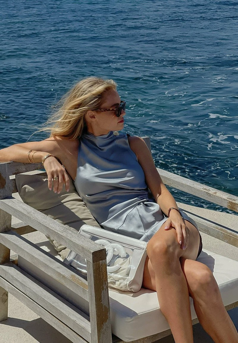 NA-KD Cocktailkleid/festliches Kleid - Dusty Blue 4 NA-KD Cocktailkleid/festliches Kleid - Dusty Blue – Bild 4