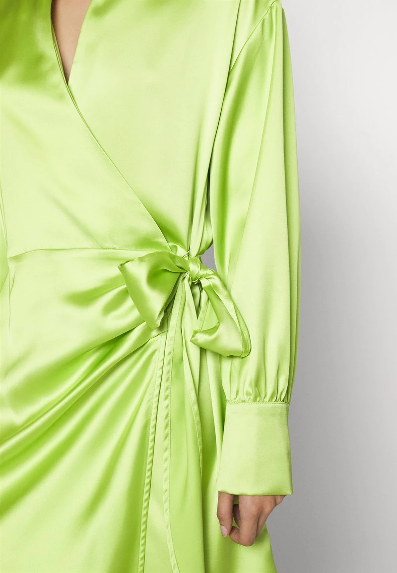 Gina Tricot KIM DRESS - Cocktailkleid/festliches Kleid - Green Glow 5 Gina Tricot KIM DRESS - Cocktailkleid/festliches Kleid - Green Glow – Bild 5