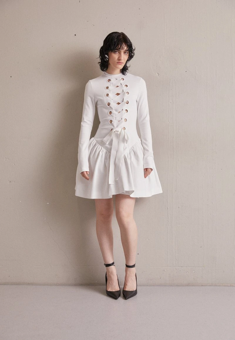 Christopher Kane BOUND CUPCAKE DRESS WITH EYELETS - Cocktailkleid/festliches Kleid - White 3 Christopher Kane BOUND CUPCAKE DRESS WITH EYELETS - Cocktailkleid/festliches Kleid - White – Bild 3