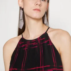 DKNY PLEATED TIERED RUFFLED DRESS - Cocktailkleid/festliches Kleid - Elegant Red 11 DKNY PLEATED TIERED RUFFLED DRESS - Cocktailkleid/festliches Kleid - Elegant Red -Günstiges Fem Glanz Geschäft 60cd0a42bbdb4c669b1dfc351117841f