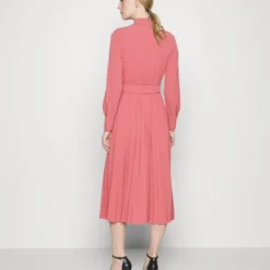 Marella EGADI - Cocktailkleid/festliches Kleid - Geranio 9 Marella EGADI - Cocktailkleid/festliches Kleid - Geranio -Günstiges Fem Glanz Geschäft 67e8abe6429f4669aa62bf111b1a1619