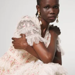 Needle & Thread CALATHEA RUFFLE MIDAXI DRESS - Cocktailkleid/festliches Kleid - Champagne/multi 9 Needle & Thread CALATHEA RUFFLE MIDAXI DRESS - Cocktailkleid/festliches Kleid - Champagne/multi -Günstiges Fem Glanz Geschäft 6bad8a8ef98d4dc0a5bcea4f07dbd3f9