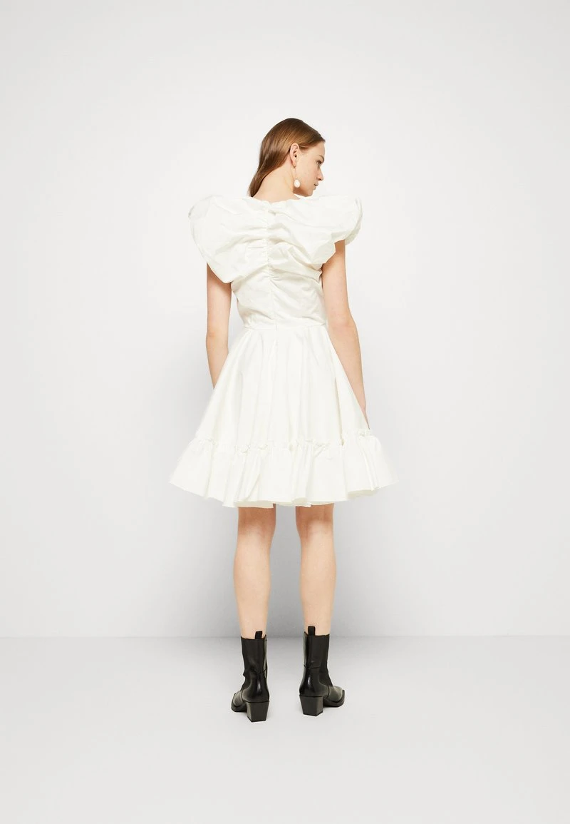 YINKA DRESS - Cocktailkleid/festliches Kleid - White 3 YINKA DRESS - Cocktailkleid/festliches Kleid - White – Bild 3