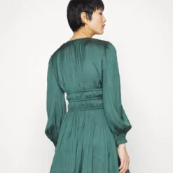 Maje RIANNA - Cocktailkleid/festliches Kleid - Green -Günstiges Fem Glanz Geschäft 731354b54508473eaa4e2f7641965d03