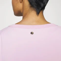 MARC CAIN Cocktailkleid/festliches Kleid - Pink Lavender 11 MARC CAIN Cocktailkleid/festliches Kleid - Pink Lavender -Günstiges Fem Glanz Geschäft 75559257e4d847ffa8d94ef58c3e314a