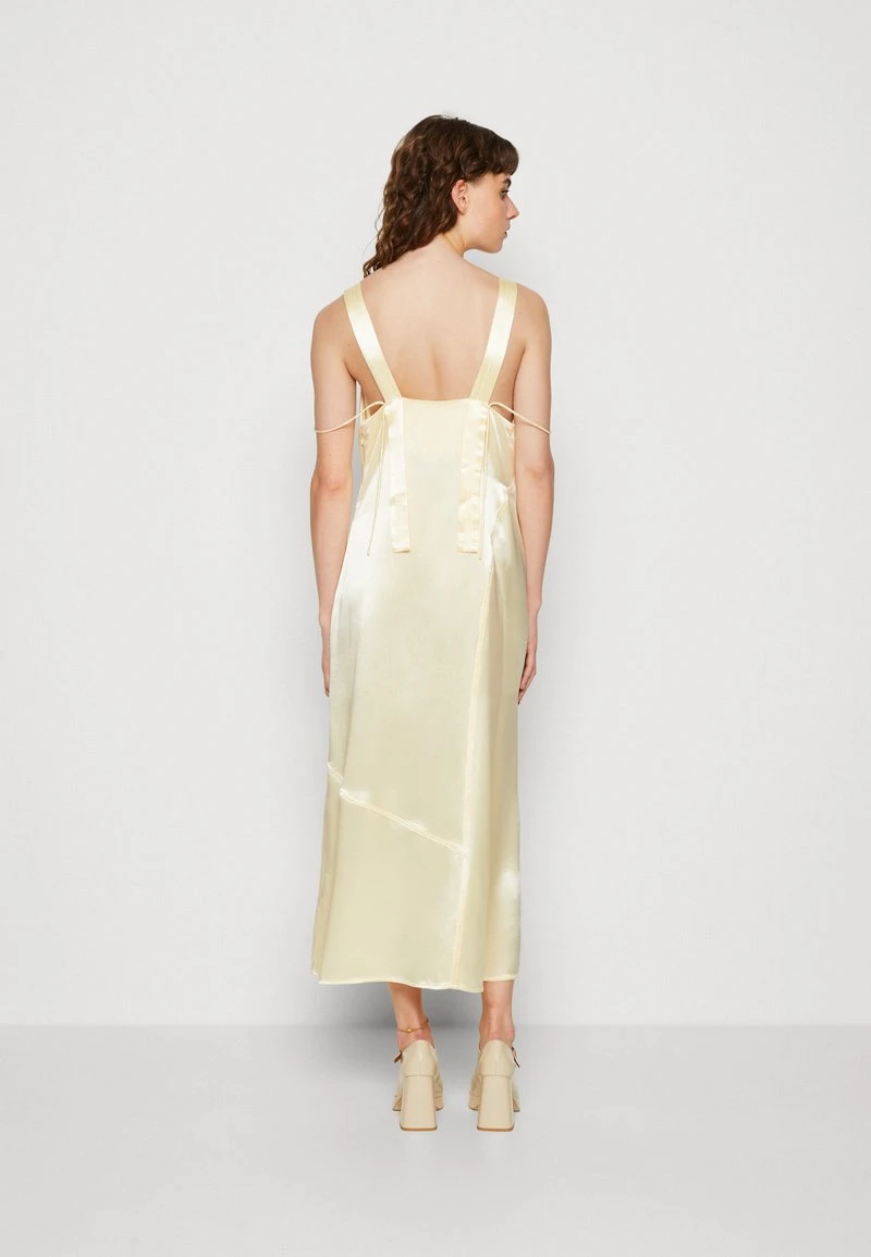 Calvin Klein NAIA WIDE STRAP MIDI SLIP DRESS - Cocktailkleid/festliches Kleid - Buttercream Frost 3 Calvin Klein NAIA WIDE STRAP MIDI SLIP DRESS - Cocktailkleid/festliches Kleid - Buttercream Frost – Bild 3