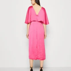 Vila VIMOMA V NECK DRESS - Cocktailkleid/festliches Kleid - Pink Yarrow -Günstiges Fem Glanz Geschäft 7bcf8ad22fa64c00b9377fe89defba8e