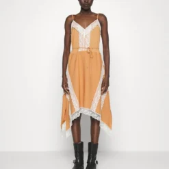 TWINSET SIMPLE BEAUTY - Cocktailkleid/festliches Kleid - Bic.hazel/neve