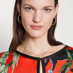 MARC CAIN Cocktailkleid/festliches Kleid - Fire Red -Günstiges Fem Glanz Geschäft 8cf4d629a5664144aad2925880b66a0f