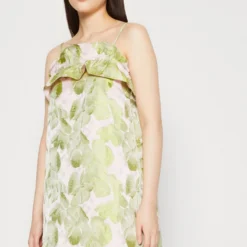 Selected Femme SLFCARMEN SHORT RUFFLED STRAP DRESS - Cocktailkleid/festliches Kleid - Sharp Green 9 Selected Femme SLFCARMEN SHORT RUFFLED STRAP DRESS - Cocktailkleid/festliches Kleid - Sharp Green -Günstiges Fem Glanz Geschäft 8d1b624e3b364e93820bb30c2fe31f4e