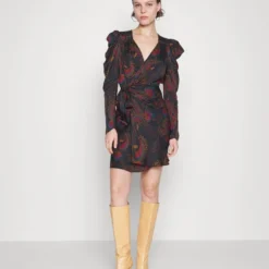 Farm Rio SEQUIN TOUCANS MINI DRESS - Cocktailkleid/festliches Kleid - Black 8 Farm Rio SEQUIN TOUCANS MINI DRESS - Cocktailkleid/festliches Kleid - Black -Günstiges Fem Glanz Geschäft 8f5aecf3feb6409082763782d460d8d7