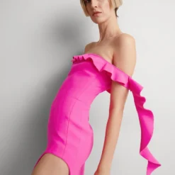 RUFFLE TOP& SIDE DETAIL ARCH LEG CUTOUT MINI DRESS - Cocktailkleid/festliches Kleid - Neon Pink