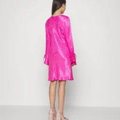 ZEBRA OANA DRESS - Cocktailkleid/festliches Kleid - Pink 8 ZEBRA OANA DRESS - Cocktailkleid/festliches Kleid - Pink -Günstiges Fem Glanz Geschäft 96579eae14cb4f4a976835727765c5db