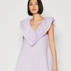 COCO PUFFY SHORT DRESS - Cocktailkleid/festliches Kleid - Lilac Snow