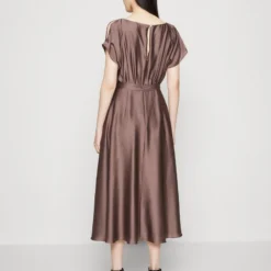 SWING DRESS - Cocktailkleid/festliches Kleid - Nougat Brown -Günstiges Fem Glanz Geschäft 9cfff2703d2240cfb50b516dd11c1ae9
