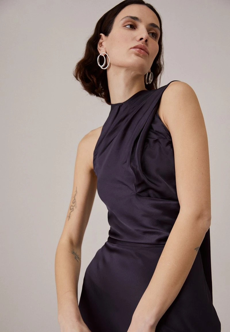 Materiel LONG SCARF DRESS - Cocktailkleid/festliches Kleid - Deep Purple 4 Materiel LONG SCARF DRESS - Cocktailkleid/festliches Kleid - Deep Purple – Bild 4