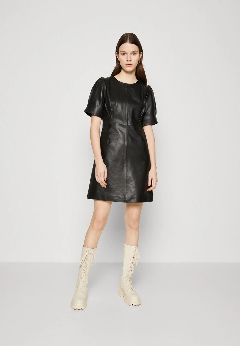 YASVICTARA DRESS - Cocktailkleid/festliches Kleid - Black 1 YASVICTARA DRESS - Cocktailkleid/festliches Kleid - Black