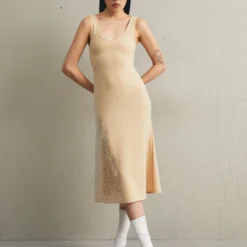 A.W.A.K.E. Mode FITTED TANK DRESS - Cocktailkleid/festliches Kleid - Beige