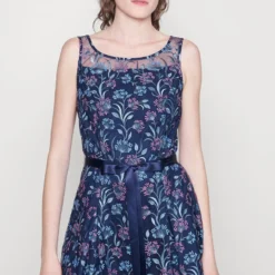 SWING DRESS EMBROIDERED - Cocktailkleid/festliches Kleid - Navy/mauve 9 SWING DRESS EMBROIDERED - Cocktailkleid/festliches Kleid - Navy/mauve -Günstiges Fem Glanz Geschäft aa5ec9d743524b39992bb17a6202bf56