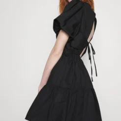 In The Style PERRIE SIAN PUFF SLEEVE MOCK DRESS WITH OPEN BACK DETAILING - Cocktailkleid/festliches Kleid - Black -Günstiges Fem Glanz Geschäft ab6eed60fe0548deb678f11ea64149ab