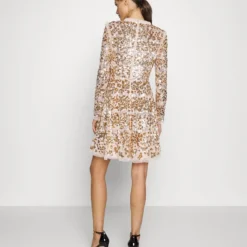 Needle & Thread ALICIA SCALLOP MINI DRESS - Cocktailkleid/festliches Kleid - Petal Pink/gold 8 Needle & Thread ALICIA SCALLOP MINI DRESS - Cocktailkleid/festliches Kleid - Petal Pink/gold -Günstiges Fem Glanz Geschäft b223f8f3d9284d3f86e2ea1bc611fd98