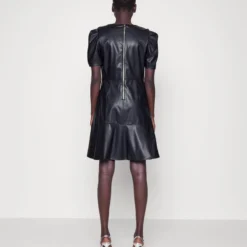 DKNY SEAMED - Cocktailkleid/festliches Kleid - Midnight 9 DKNY SEAMED - Cocktailkleid/festliches Kleid - Midnight -Günstiges Fem Glanz Geschäft b329b646147b41158d0b74372002ed74