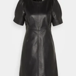 YASVICTARA DRESS - Cocktailkleid/festliches Kleid - Black 10 YASVICTARA DRESS - Cocktailkleid/festliches Kleid - Black -Günstiges Fem Glanz Geschäft b45059c7f0214c0f8473d4a1123127b1