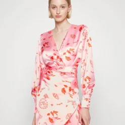 NEVER FULLY DRESSED PINK LA MER MINI WRAP DRESS - Cocktailkleid/festliches Kleid - Pink 8 NEVER FULLY DRESSED PINK LA MER MINI WRAP DRESS - Cocktailkleid/festliches Kleid - Pink -Günstiges Fem Glanz Geschäft b771171ef59e4fbea7d3f57b13c1d6b0