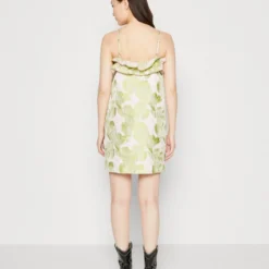 Selected Femme SLFCARMEN SHORT RUFFLED STRAP DRESS - Cocktailkleid/festliches Kleid - Sharp Green 8 Selected Femme SLFCARMEN SHORT RUFFLED STRAP DRESS - Cocktailkleid/festliches Kleid - Sharp Green -Günstiges Fem Glanz Geschäft bd8f2d079e594111a58d0c1fd3b8a60a