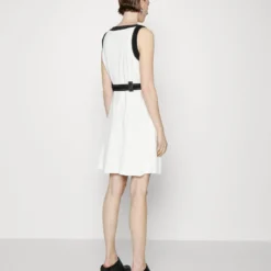 DKNY S/L COLORBLOCKED FIT FLARE W/ ZIPPER - Cocktailkleid/festliches Kleid - Ivory/black 9 DKNY S/L COLORBLOCKED FIT FLARE W/ ZIPPER - Cocktailkleid/festliches Kleid - Ivory/black -Günstiges Fem Glanz Geschäft d279db3ac7c54e8e9f4c8fd09c3ba0b8