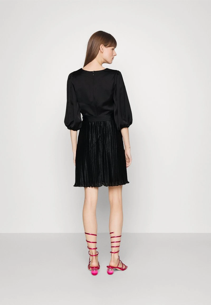 DKNY BALLOON PLEATED SKIRT DRESS - Cocktailkleid/festliches Kleid - Black 3 DKNY BALLOON PLEATED SKIRT DRESS - Cocktailkleid/festliches Kleid - Black – Bild 3