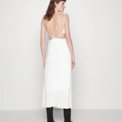 ALOHAS CRUISING DRESS IVORY - Cocktailkleid/festliches Kleid - Ivory 9 ALOHAS CRUISING DRESS IVORY - Cocktailkleid/festliches Kleid - Ivory -Günstiges Fem Glanz Geschäft dd92bbdcb68a4190ad25abe3bd9c922c