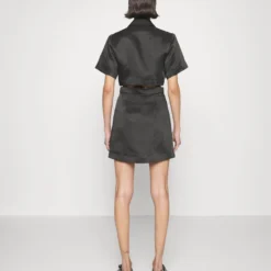 Sandro Cocktailkleid/festliches Kleid - Noir 10 Sandro Cocktailkleid/festliches Kleid - Noir -Günstiges Fem Glanz Geschäft e3f9ba8f45ee49e0a7aa5915f7c69698