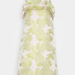 Selected Femme SLFCARMEN SHORT RUFFLED STRAP DRESS - Cocktailkleid/festliches Kleid - Sharp Green 10 Selected Femme SLFCARMEN SHORT RUFFLED STRAP DRESS - Cocktailkleid/festliches Kleid - Sharp Green -Günstiges Fem Glanz Geschäft e4ae8b1006f049059e5de559be5063e8