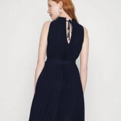 Vero Moda VMSARA HALTER NECK SHORT DRESS - Cocktailkleid/festliches Kleid - Navy Blazer -Günstiges Fem Glanz Geschäft ebf4d6e8bb224103b3d003b4b9e1292b