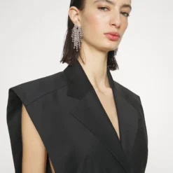 Materiel CAPE VEST MINI DRESS - Cocktailkleid/festliches Kleid - Black 11 Materiel CAPE VEST MINI DRESS - Cocktailkleid/festliches Kleid - Black -Günstiges Fem Glanz Geschäft f45e0656c2934a0db120993f5333a6b3