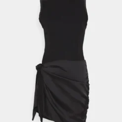 Wal G HOLIDAY ALEX WRAP SKIRT MINI - Cocktailkleid/festliches Kleid - Black 10 Wal G HOLIDAY ALEX WRAP SKIRT MINI - Cocktailkleid/festliches Kleid - Black -Günstiges Fem Glanz Geschäft f4ac1fe992844e54a7da0e153cfc624d