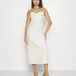 SISTER JANE DREAM FRENCH ROSE DRESS - Cocktailkleid/festliches Kleid - Cream 8 SISTER JANE DREAM FRENCH ROSE DRESS - Cocktailkleid/festliches Kleid - Cream -Günstiges Fem Glanz Geschäft f5ec832a8b744b7dab7e86927d60feca